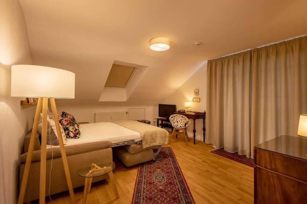 Einfach Schoene Ferienwohnung Backnang Buitenkant foto